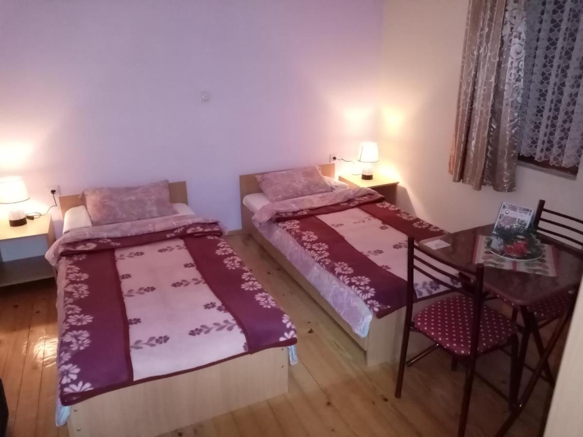 Mateski Guest House Охрид Екстер'єр фото